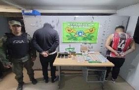 Lee más sobre el artículo Detienen a tres hombres acusados de vender drogas al menudeo en Moreno