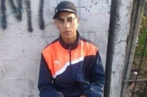 Lee más sobre el artículo Condenan a 8 años a un joven que apuñaló y mató a un adolescente en Lomas