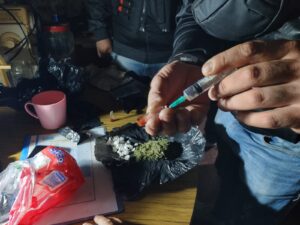 Lee más sobre el artículo Una madre y su hija fueron detenidas por vender drogas en Lanús