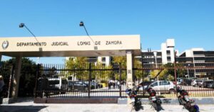 Lee más sobre el artículo ¿Quién es la jueza de Lomas separada de su cargo por violencia laboral?