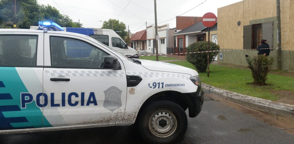 Lee más sobre el artículo Bernal: Policía mató a un delincuente que intentaba asaltar a una pareja