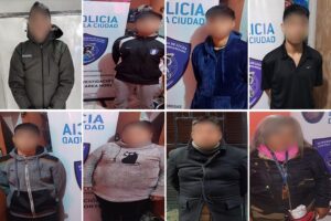 Lee más sobre el artículo Golpe a «La Banda del Pueblo», dedicada a la venta de droga en Barrio 31: ocho detenidos