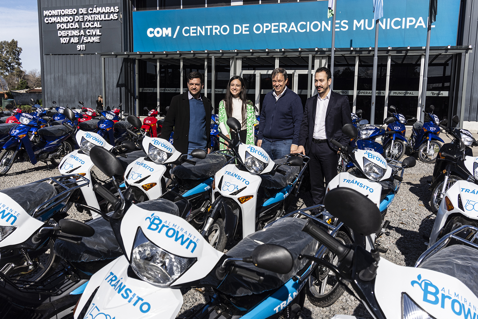 En este momento estás viendo Cascallares y Fabiani presentaron 50 motos para la prevención en Almirante Brown