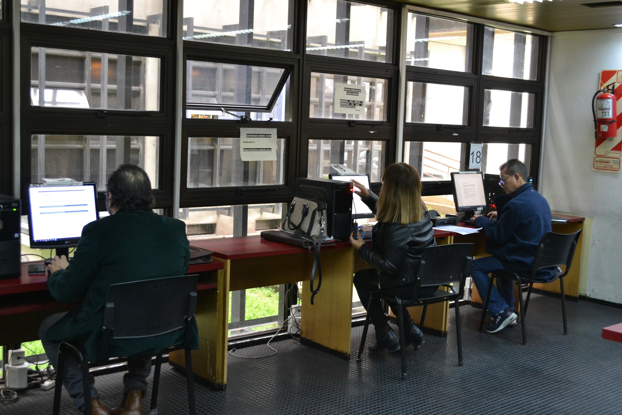 En este momento estás viendo Nuevo espacio de trabajo para matriculados del CALZ, en los Tribunales de Lomas