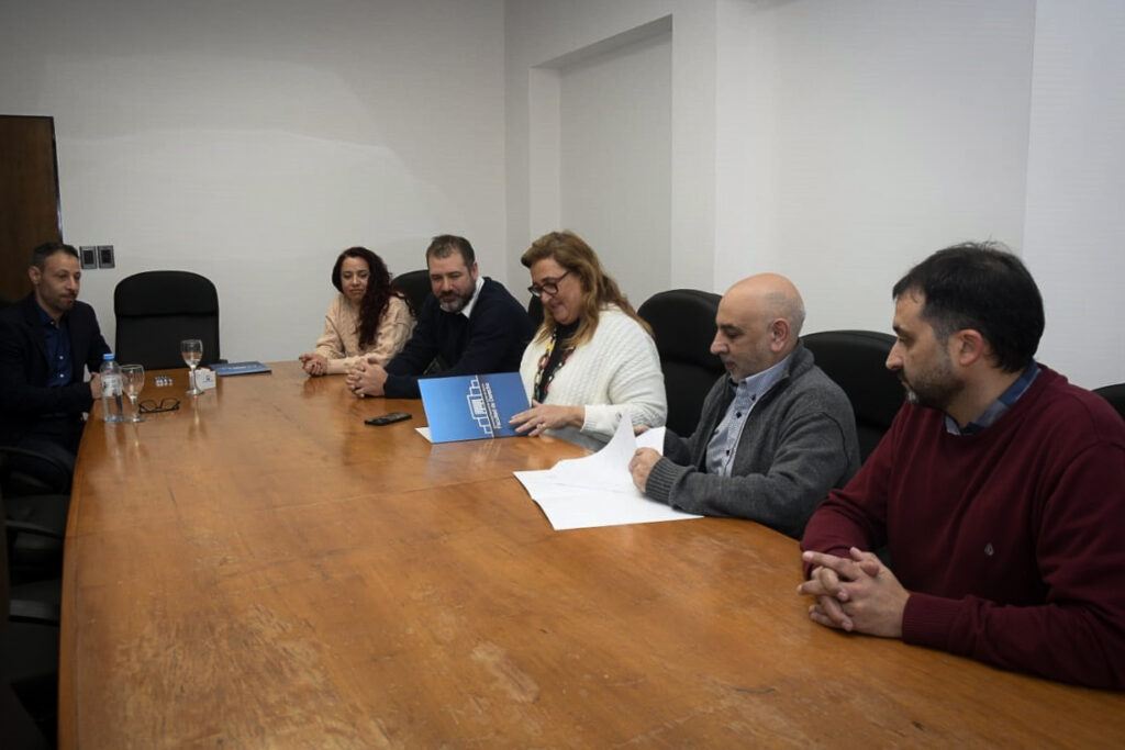 Lee más sobre el artículo Ampliaron el acuerdo entre la AJB y la Facultad de Derecho para acceder a descuentos en posgrados y doctorados