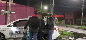 Lee más sobre el artículo Tres detenidos acusados asaltar a una familia en una entradera en Lanús