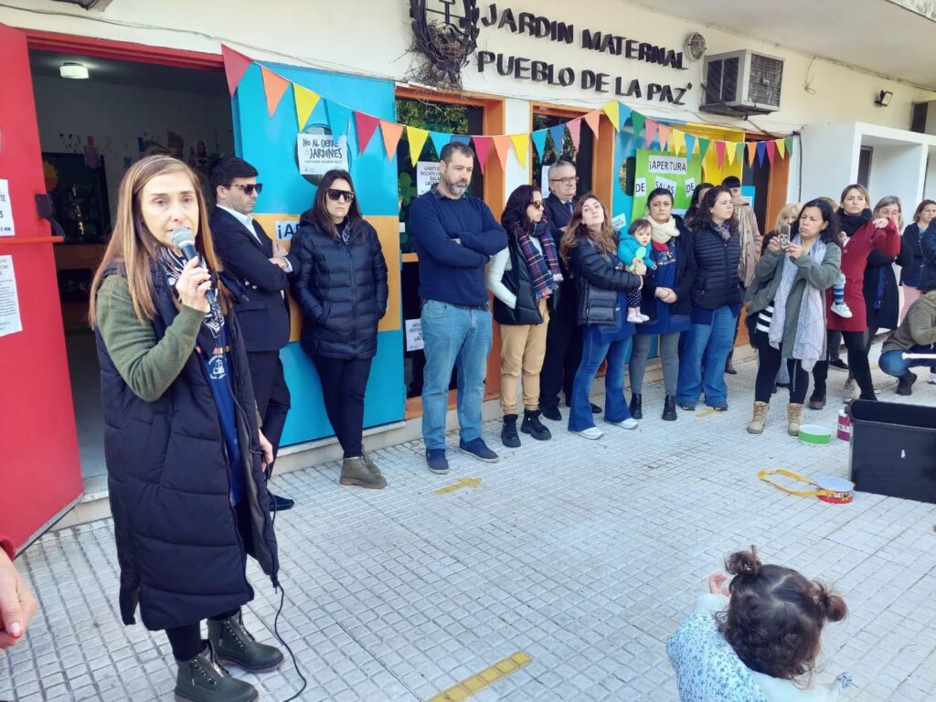 Lee más sobre el artículo Tras el reclamo de la AJB, se confirmó la continuidad de los Jardines Materno Parentales
