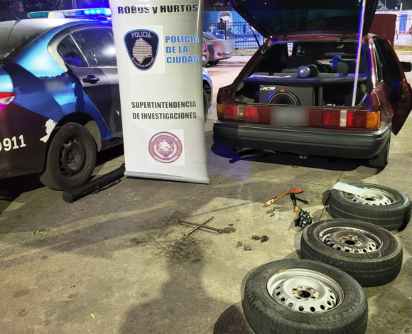 En este momento estás viendo Detienen a tres «robaruedas» en Villa Lugano