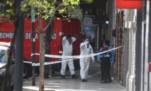 Lee más sobre el artículo Un joven mató a sus suegros, hirió a su esposa embarazada y a su cuñado, y se suicidó en Almagro