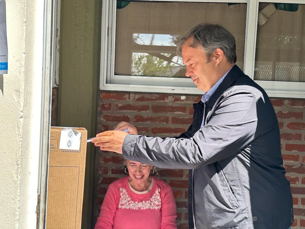En este momento estás viendo Cascallares votó en Burzaco y destacó la participación de los vecinos