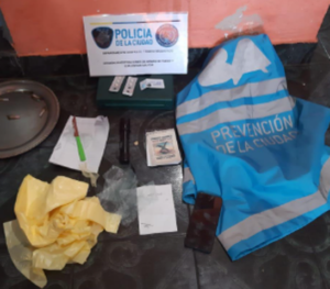 Lee más sobre el artículo Vendía drogas frente a un colegio en Villa Lugano y fue detenido