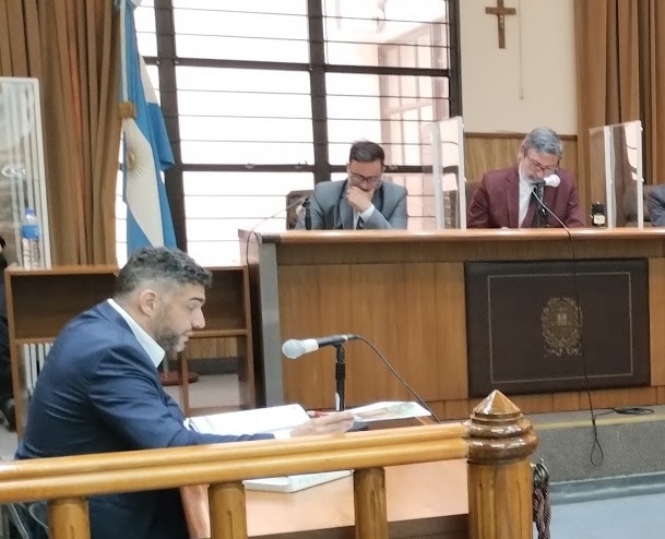 En este momento estás viendo Condenaron a 8 años a un hombre que abusó y distribuyó imágenes de una niña en Berazategui