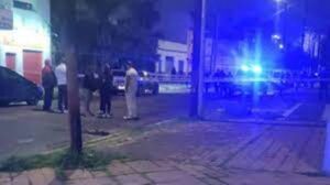 Lee más sobre el artículo Lo matan delante de su hijo en la puerta de una pollería en Valentín Alsina