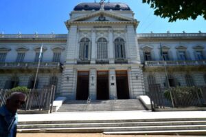 Lee más sobre el artículo Proponen que la Corte designe jueces subrogantes para achicar vacantes en la Justicia bonaerense