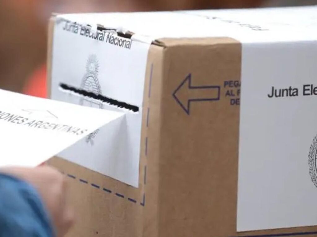Lee más sobre el artículo Cerraron los comicios con el voto de al menos el 74 por ciento de los empadronados