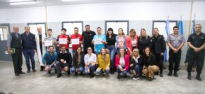 Lee más sobre el artículo Presentan un taller de formación socio laboral en la Alcaidía de Burzaco