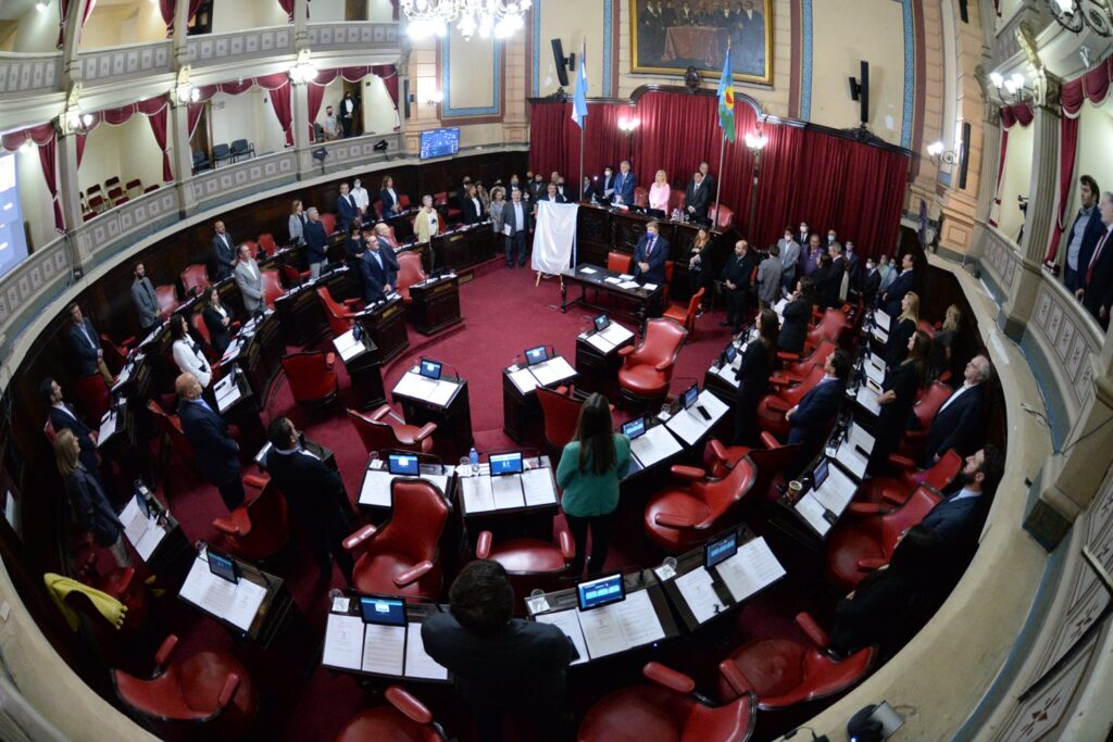 Lee más sobre el artículo El Senado bonaerense aprobó ocho pliegos enviados por Kicillof para designar jueces