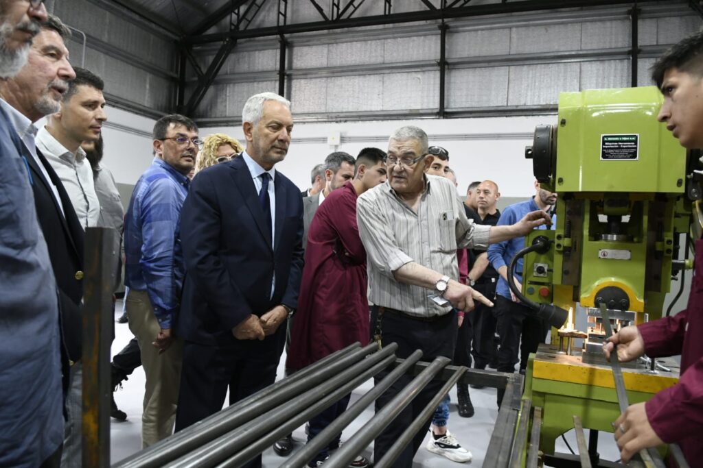Lee más sobre el artículo Tres mil privados de la libertad se graduaron en cárceles bonaerenses