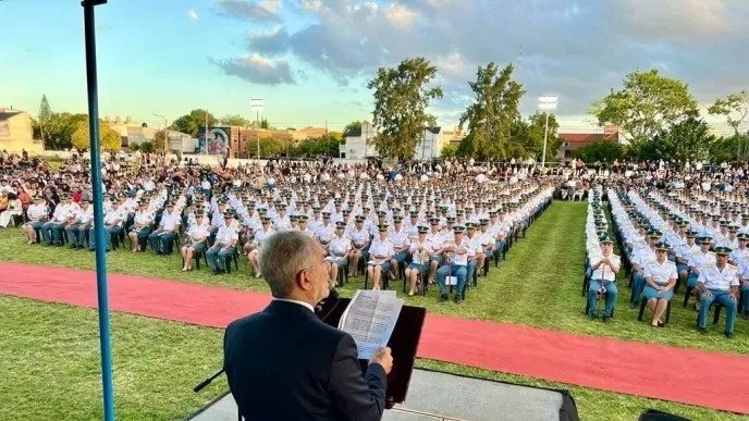 Lee más sobre el artículo Alak presidió el acto de egreso de 670 nuevos oficiales penitenciarios