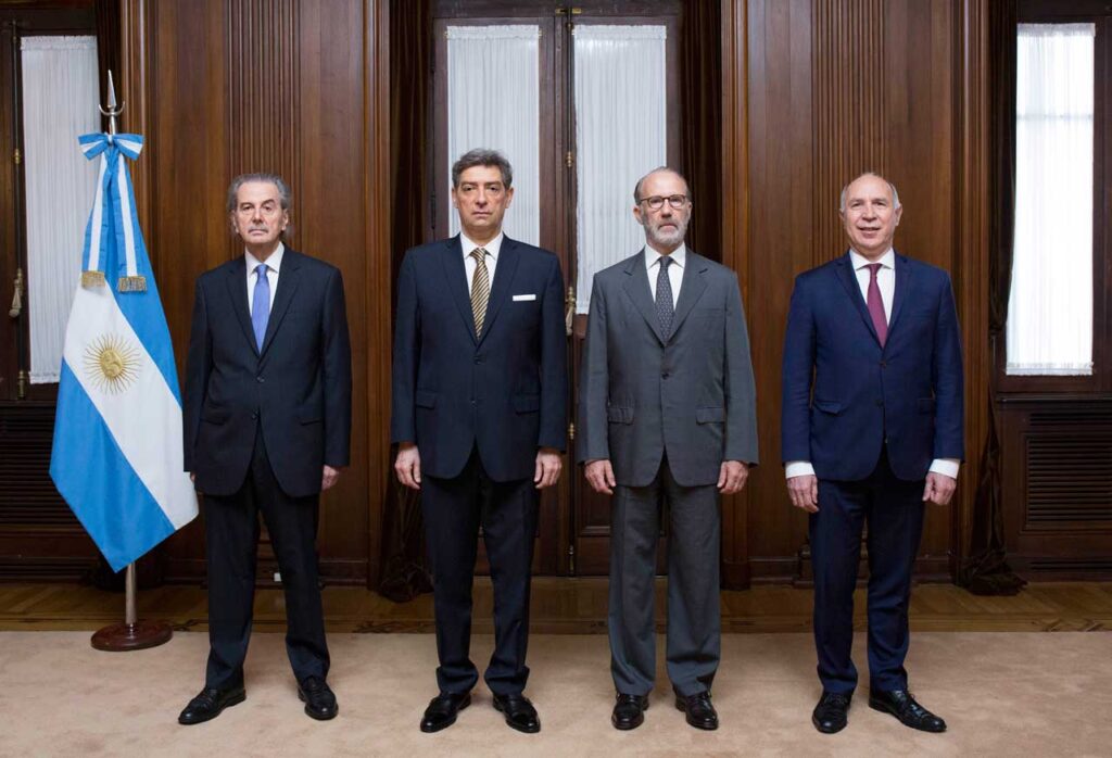 Lee más sobre el artículo La Corte tuvo un año marcado por el juicio político a sus miembros y la intervención electoral
