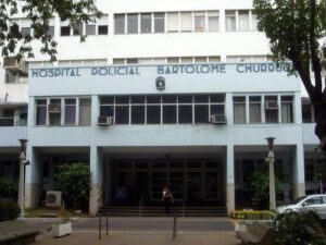 Lee más sobre el artículo Dos policías porteños fueron baleados al tirotearse con un sospechoso en Nueva Pompeya