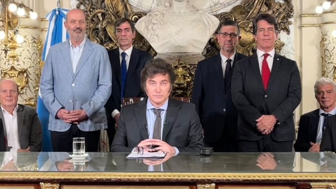 En este momento estás viendo Un jueza declaró la invalidez de artículos laborales del DNU de Milei