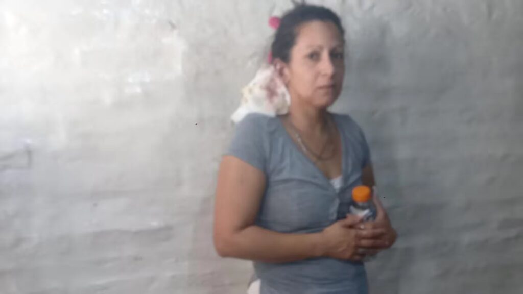 Lee más sobre el artículo Discutió con su novia, la mordió, le arrancó un pedazo de oreja y escapó en Avellaneda