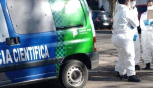 Lee más sobre el artículo Horror en Glew: Acusan a un hombre de asesinar a su mamá de 90 años