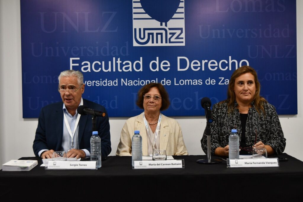 Lee más sobre el artículo Jueces de todo el país debatieron en la Facultad de Derecho de Lomas