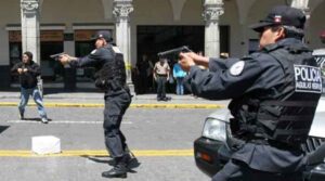 Lee más sobre el artículo Decisión del Gobierno: Policías podrán disparar sin identificarse