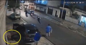 Lee más sobre el artículo Hieren de un balazo en el pecho a una mujer policía para robarle el auto en Villa Celina