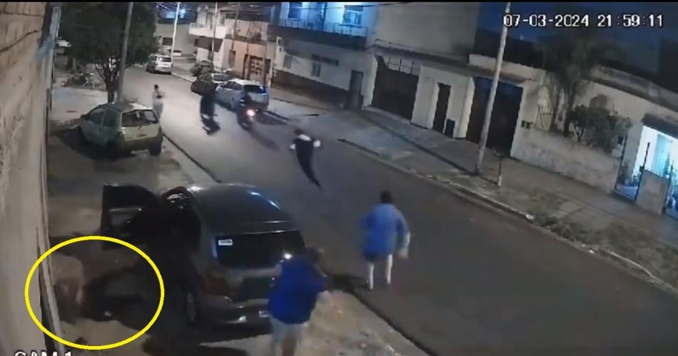 En este momento estás viendo Hieren de un balazo en el pecho a una mujer policía para robarle el auto en Villa Celina