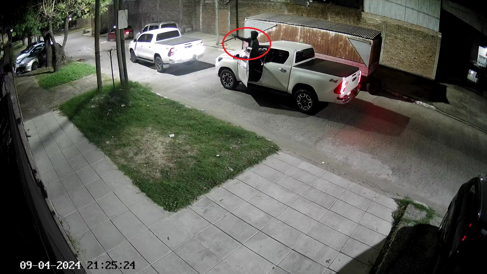En este momento estás viendo Lomas: Policía se tiroteó con delincuentes cuando intentó evitar el robo a un vecino