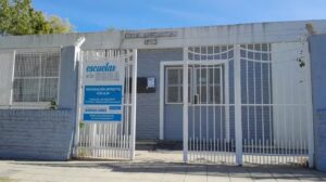 Lee más sobre el artículo «Le pedí que se sacara la capucha y me pegó una piña”: el relato de la maestra golpeada por su alumno