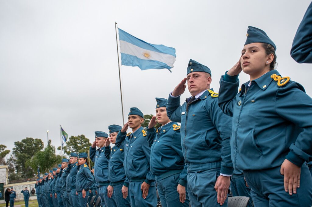 Lee más sobre el artículo Pasaron de aspirantes a cadetes penitenciarios 463 jóvenes de 33 partidos bonaerenses