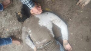 Lee más sobre el artículo Motochorros atropellaron a una policía para robarle el arma en Moreno