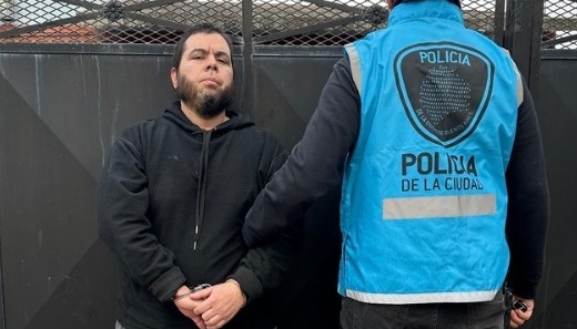 En este momento estás viendo Detuvieron al peluquero que había asesinado a un compañero en Recoleta