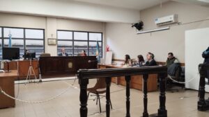 Lee más sobre el artículo Quilmes: Condenan a ex policía a 9 años de prisión por golpear y asaltar a ancianos