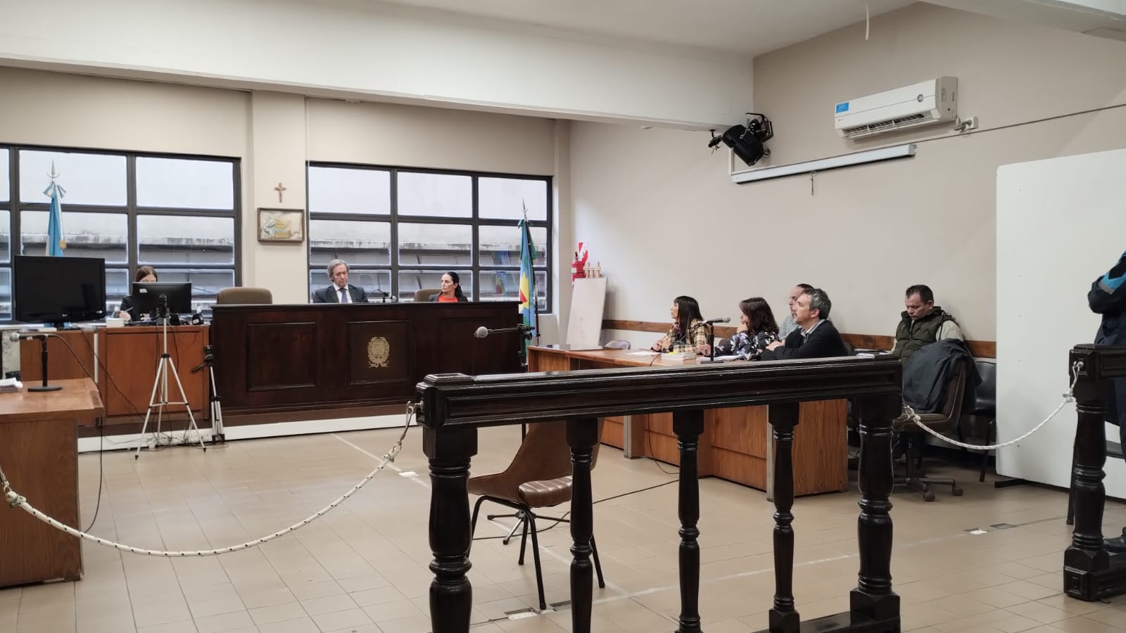 En este momento estás viendo Quilmes: Condenan a ex policía a 9 años de prisión por golpear y asaltar a ancianos