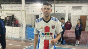 Lee más sobre el artículo Balean por error y dejan en grave estado a un joven en Lomas