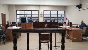 Lee más sobre el artículo Quilmes: Piden 10 años de prisión para ex policía que golpeaba y asaltaba a ancianos en entraderas