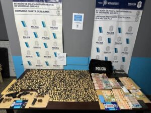 Lee más sobre el artículo Cayó la “Banda del Chapón” en Quilmes: casi mil dosis de pasta base secuestradas