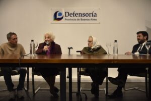 Lee más sobre el artículo La Defensoría inauguró un espacio en homenaje a las Madres y Abuelas de Plaza de Mayo