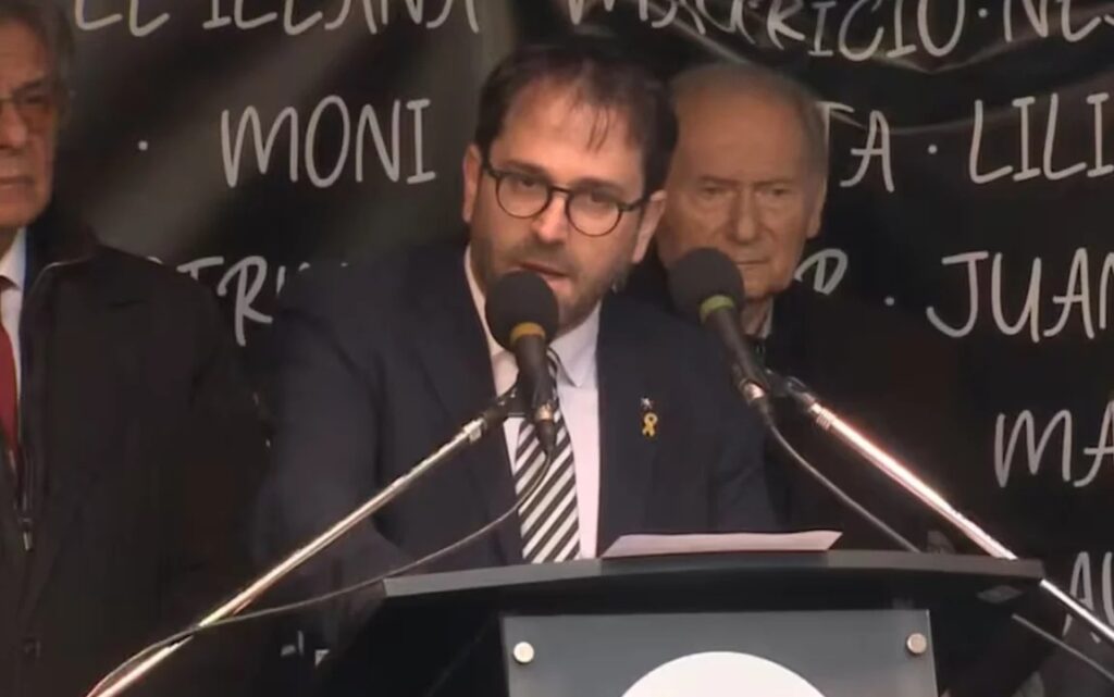 Lee más sobre el artículo El presidente de AMIA le pidió al Gobierno que la causa por el atentado sea una “cuestión de Estado”