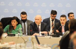 Lee más sobre el artículo Baja de la edad de imputabilidad: Fuertes cruces entre oficialismo y oposición