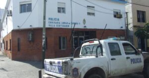 Lee más sobre el artículo Lomas: ex comisario que usaba una camioneta de alta gama secuestrada para hacer “operativos”