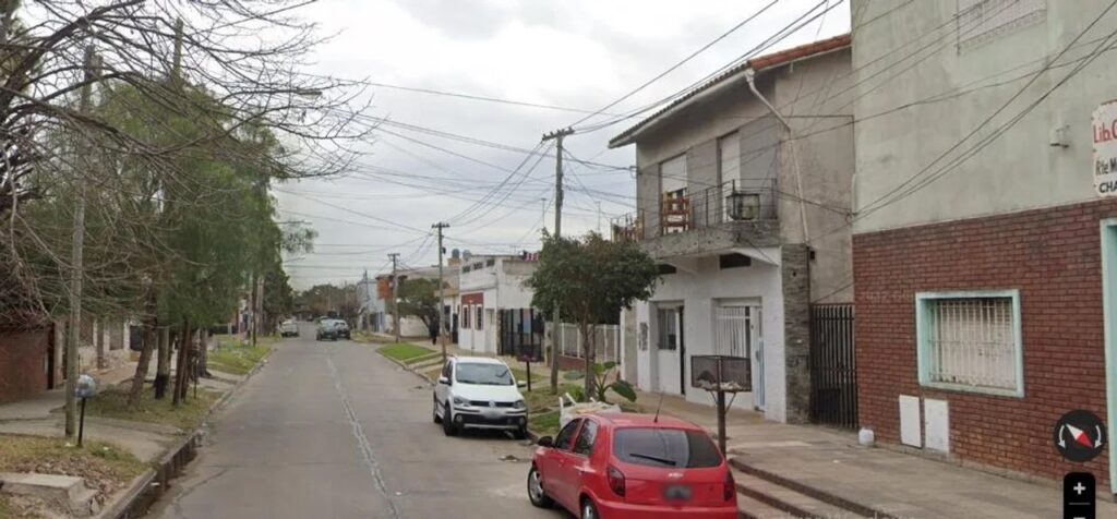 Lee más sobre el artículo Encapuchados asaltaron a un joven de 20 años mientras dormía en su casa de Morón