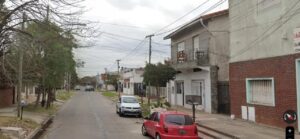 Lee más sobre el artículo Encapuchados asaltaron a un joven de 20 años mientras dormía en su casa de Morón