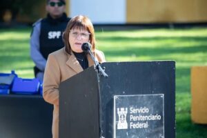 Lee más sobre el artículo Bullrich entregó 10.800 armas para «reequipar» a las Fuerzas Federales