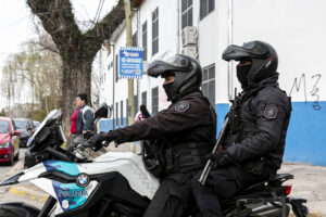 Lee más sobre el artículo Brown: Intensifican los patrullajes en los corredores escolares